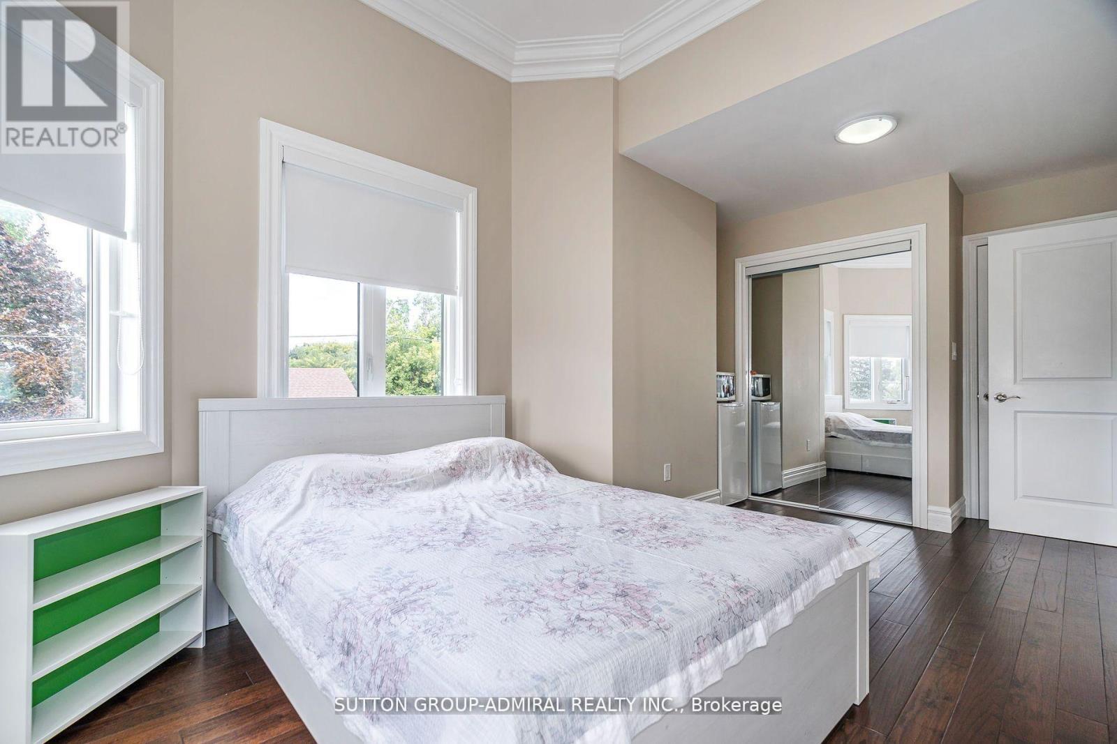 24 Ranee Avenue, Toronto, ON - Indoor Photo Showing Bedroom