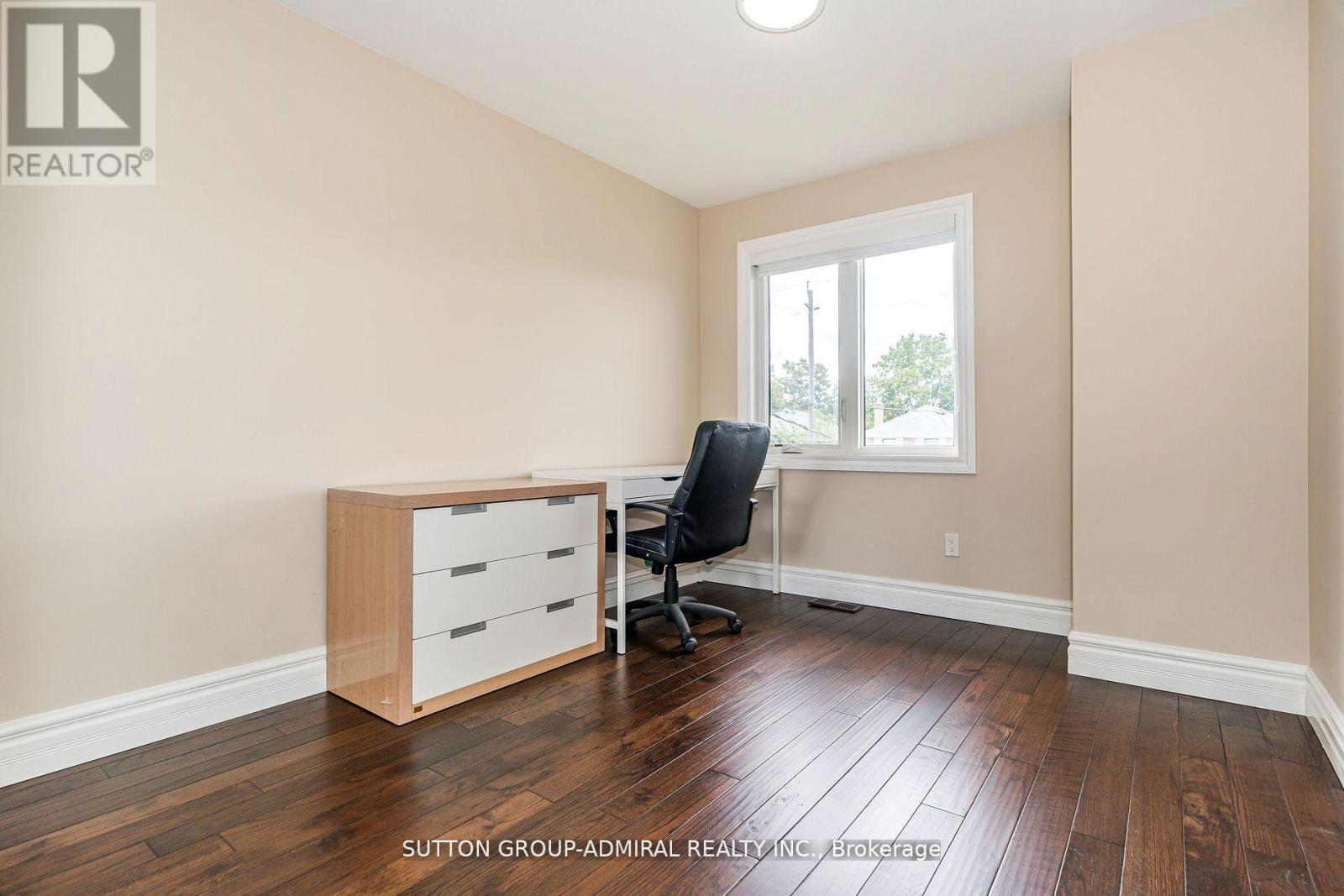 24 Ranee Avenue, Toronto, ON - Indoor