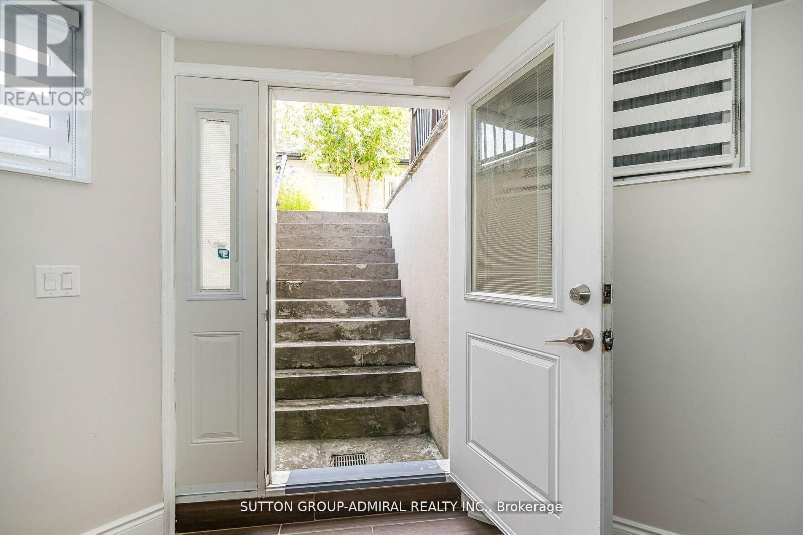 24 Ranee Avenue, Toronto, ON - Indoor Photo Showing Other Room