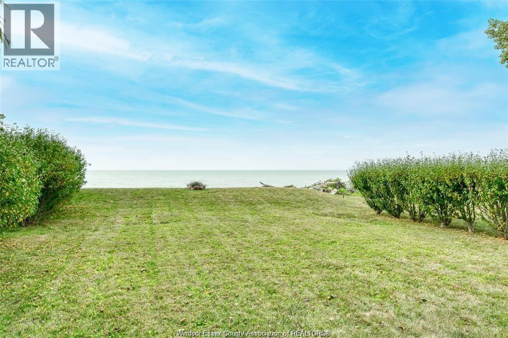 127 Lakewood Drive, Amherstburg, ON