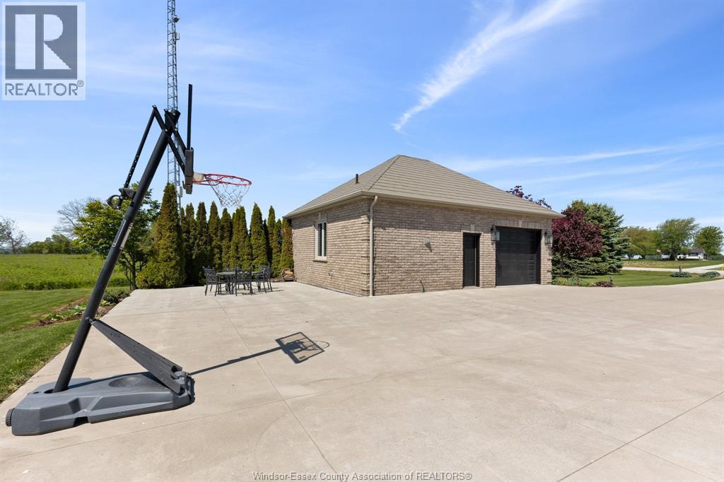 6576 Talbot Trail, Merlin, ON - Outdoor
