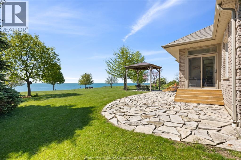 6576 Talbot Trail, Merlin, ON - Outdoor
