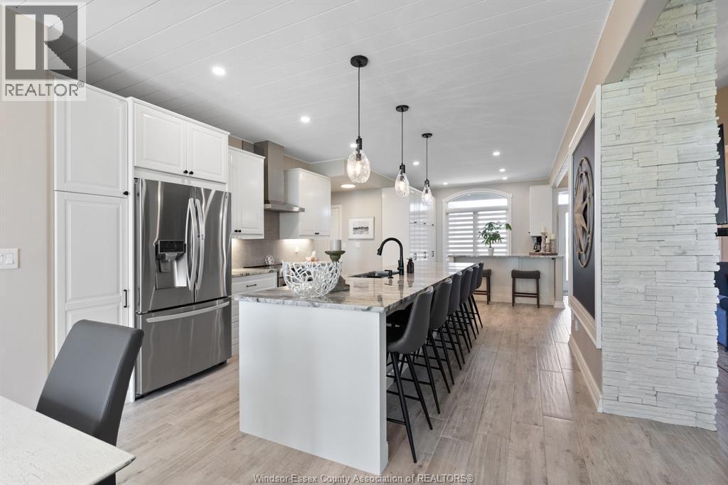 6576 Talbot Trail, Merlin, ON - Indoor Photo Showing Dining Room