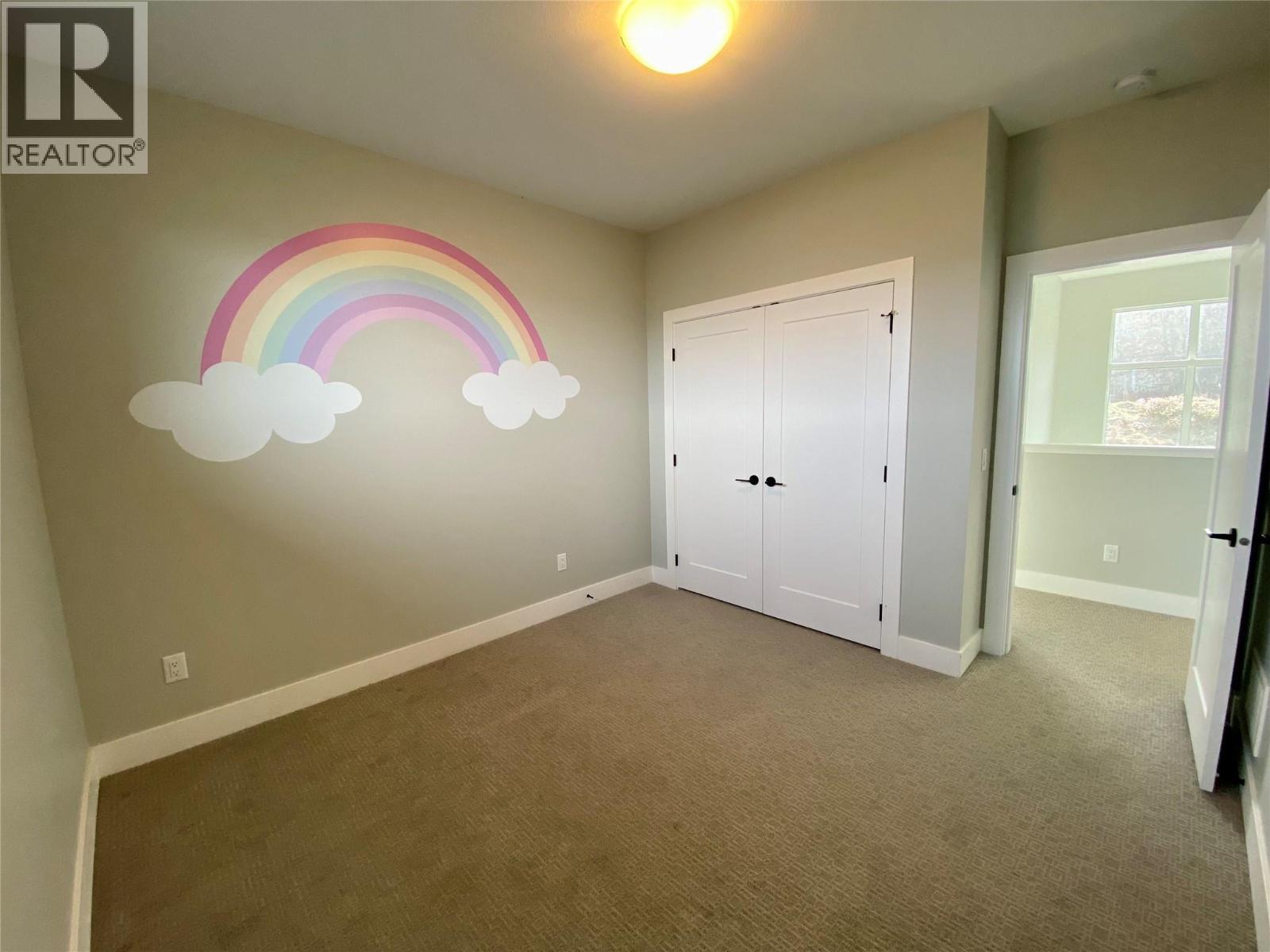 5402 Kestrel Lane, Kelowna, BC - Indoor Photo Showing Other Room