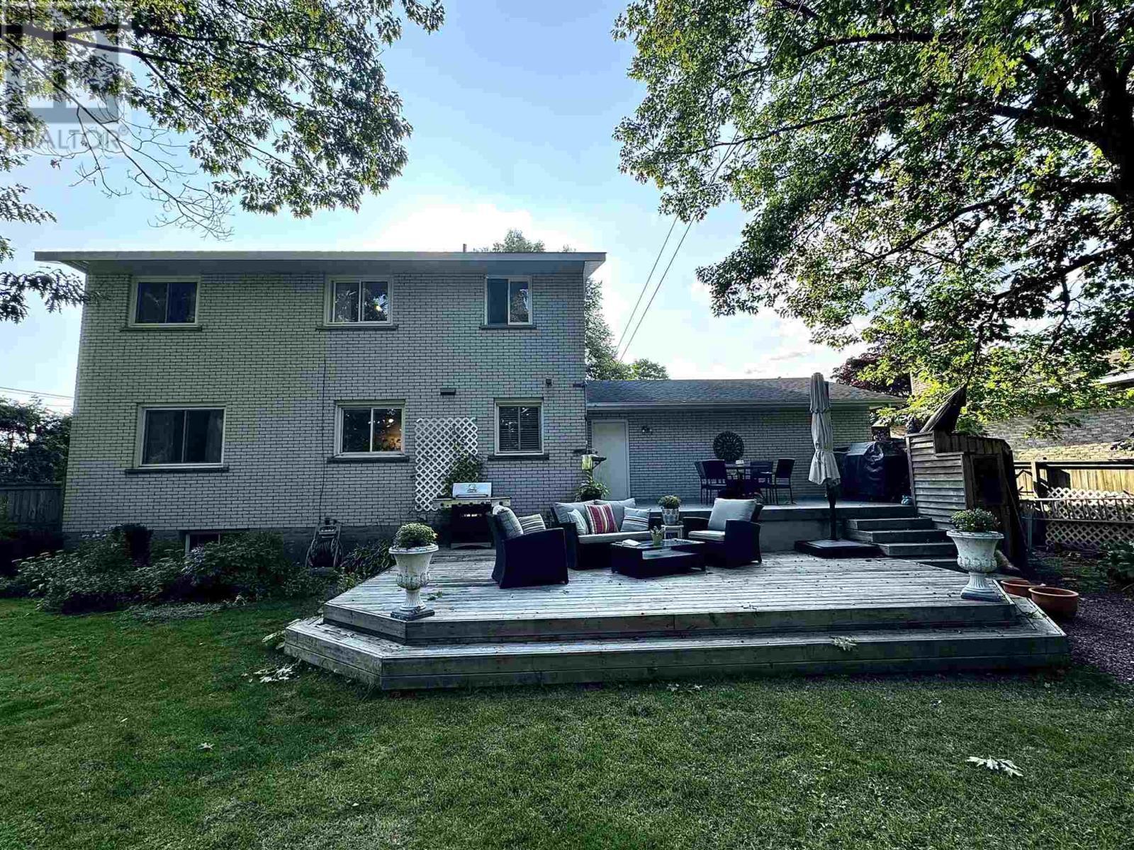 4 Silver Birch Dr, Sault Ste Marie, ON - Outdoor