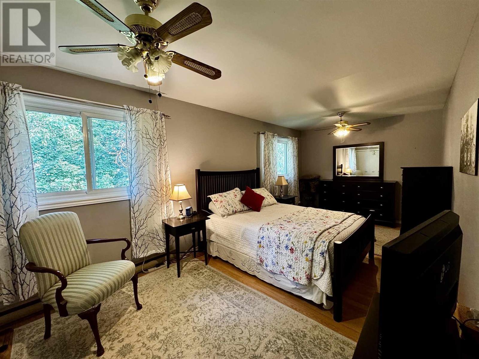 4 Silver Birch Dr, Sault Ste Marie, ON - Indoor Photo Showing Bedroom