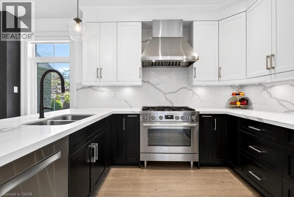 2134 New Street Unit# 6, Burlington, ON - Indoor Photo Showing Kitchen With Double Sink With Upgraded Kitchen
