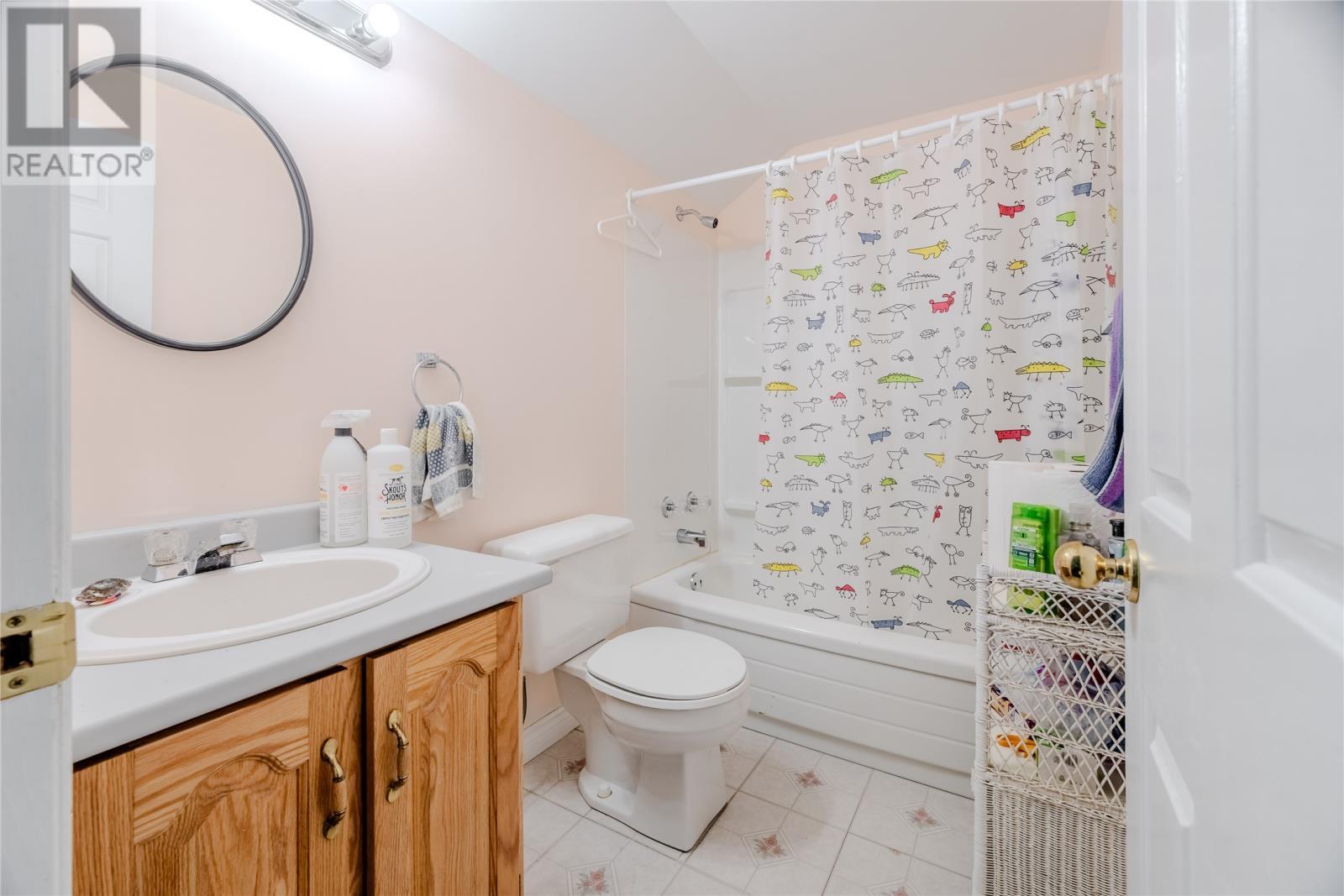 47 Empire Avenue, St. John'S, NL - Indoor Photo Showing Bathroom