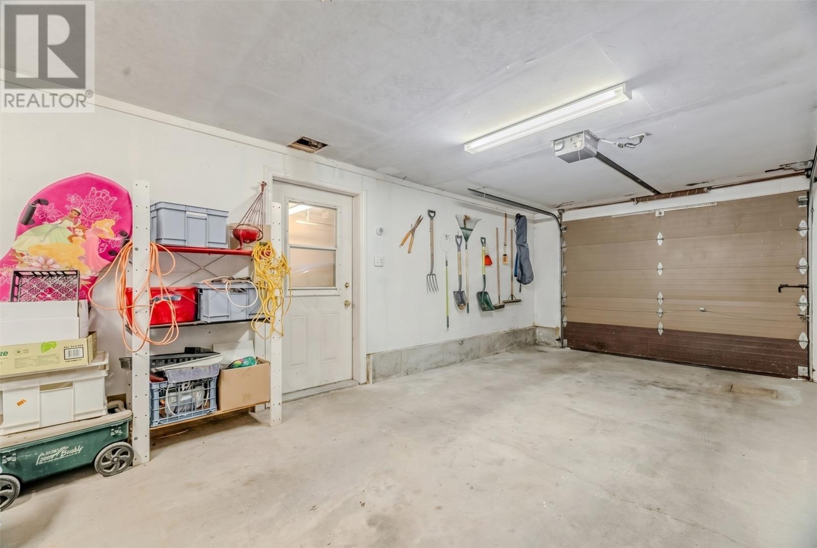 47 Empire Avenue, St. John'S, NL - Indoor Photo Showing Garage