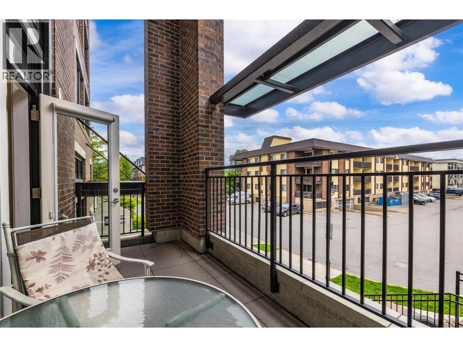 1775 Chapman Place Unit# 101, Kelowna, BC - Outdoor With Exterior
