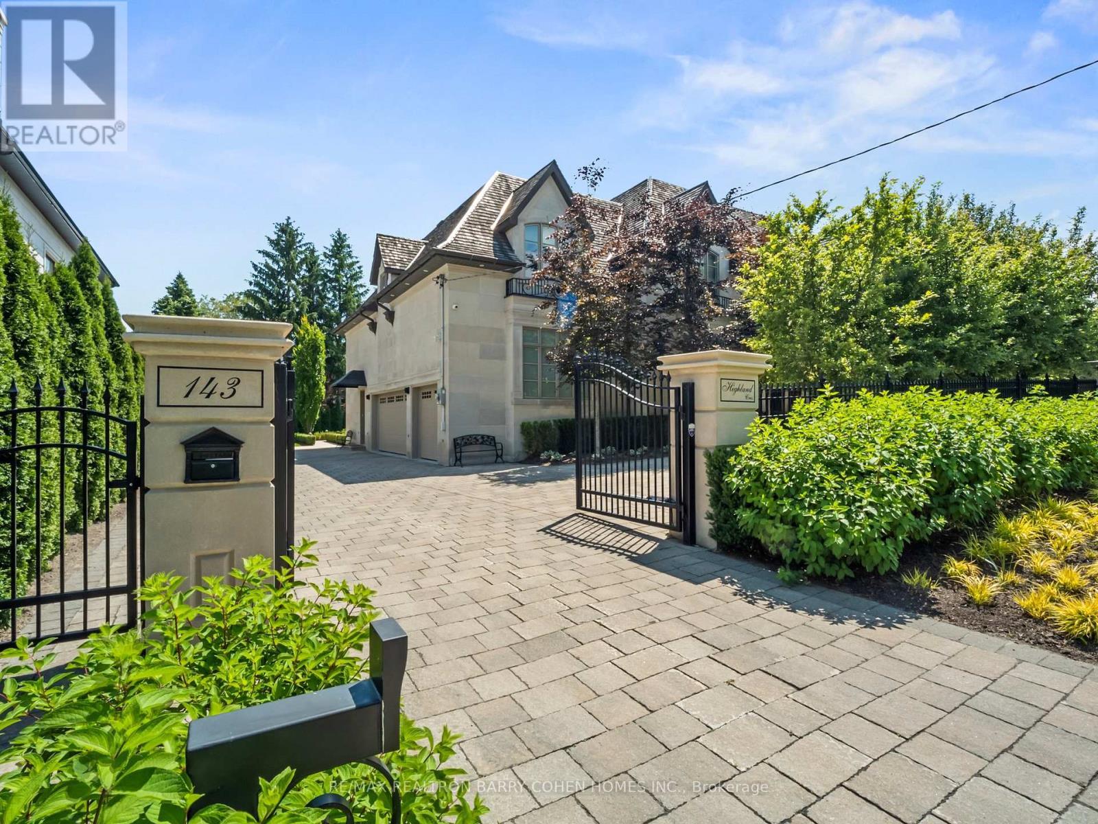 143 Highland Crescent, Toronto, ON - Outdoor