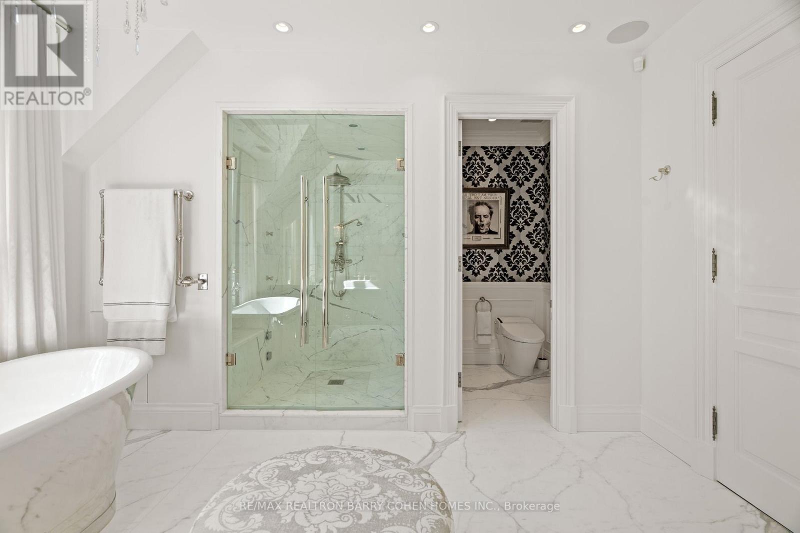 143 Highland Crescent, Toronto, ON - Indoor Photo Showing Bathroom