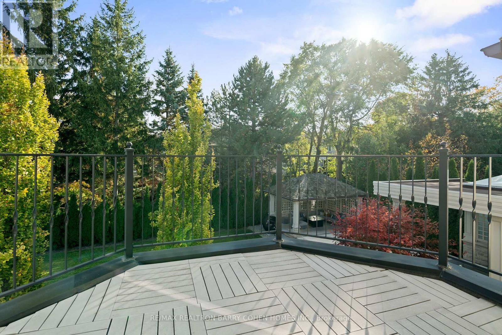 143 Highland Crescent, Toronto, ON - Outdoor