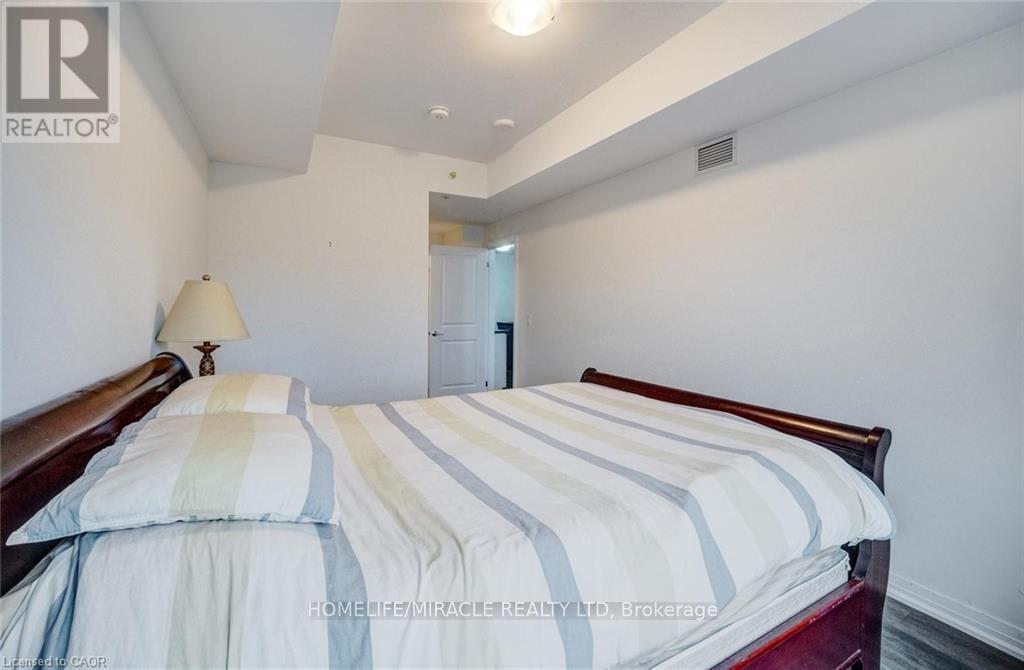 705 - 2635 William Jackson Drive, Pickering, ON - Indoor Photo Showing Bedroom