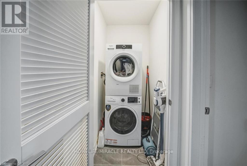 705 - 2635 William Jackson Drive, Pickering, ON - Indoor Photo Showing Laundry Room