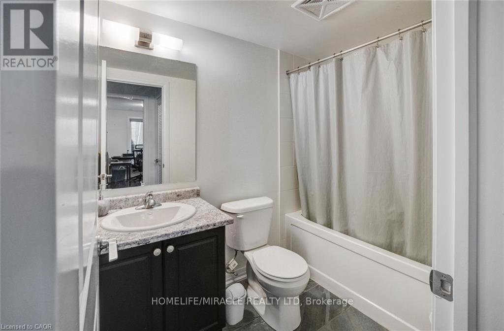 705 - 2635 William Jackson Drive, Pickering, ON - Indoor Photo Showing Bathroom