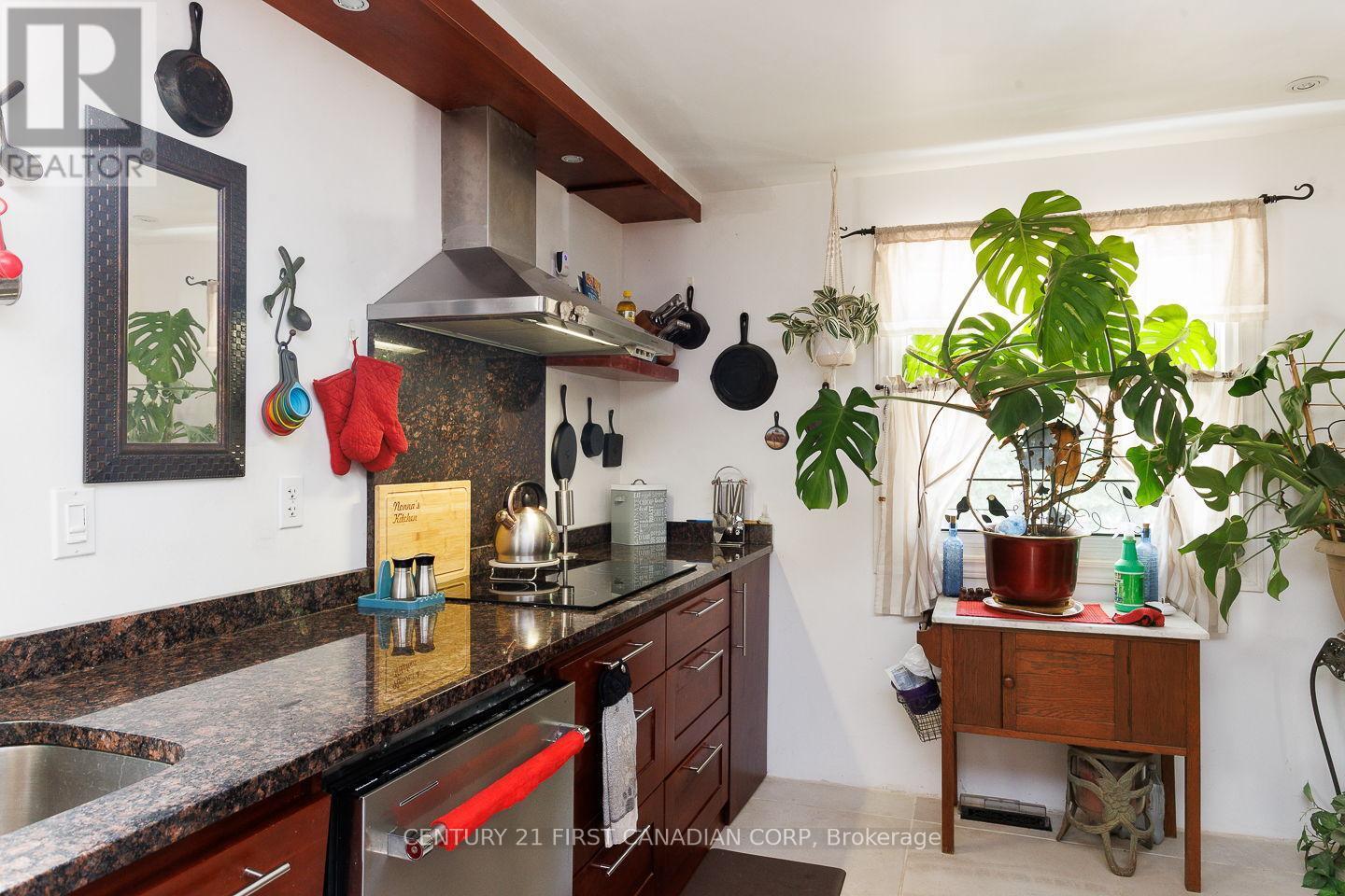 61 Alma Street, St. Thomas, ON