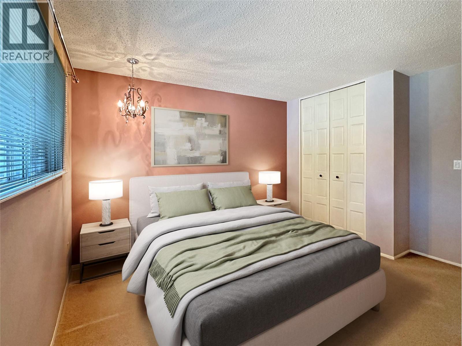 2501 3Rd Street S, Cranbrook, BC - Indoor Photo Showing Bedroom
