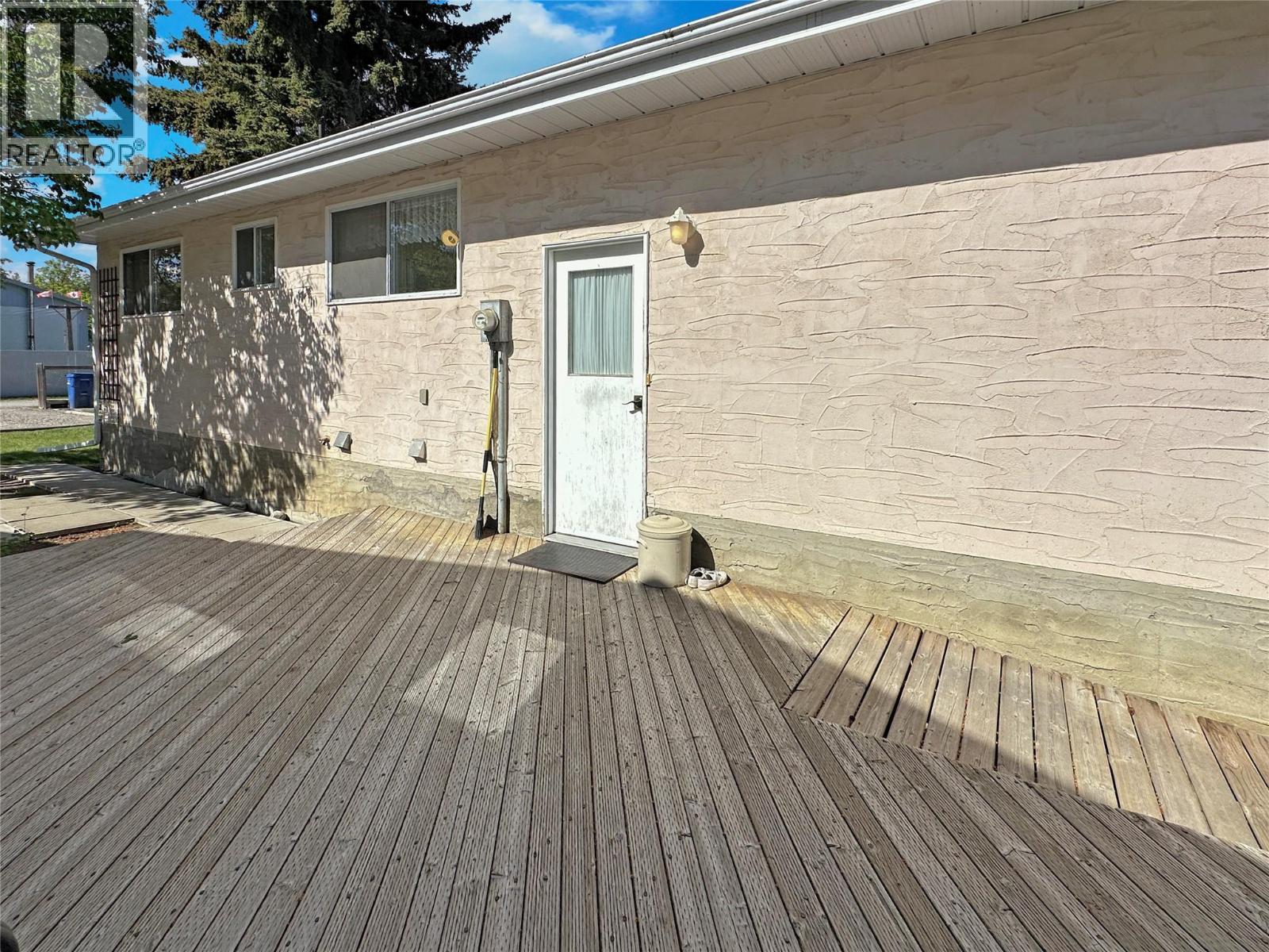 2501 3Rd Street S, Cranbrook, BC - Outdoor With Deck Patio Veranda With Exterior