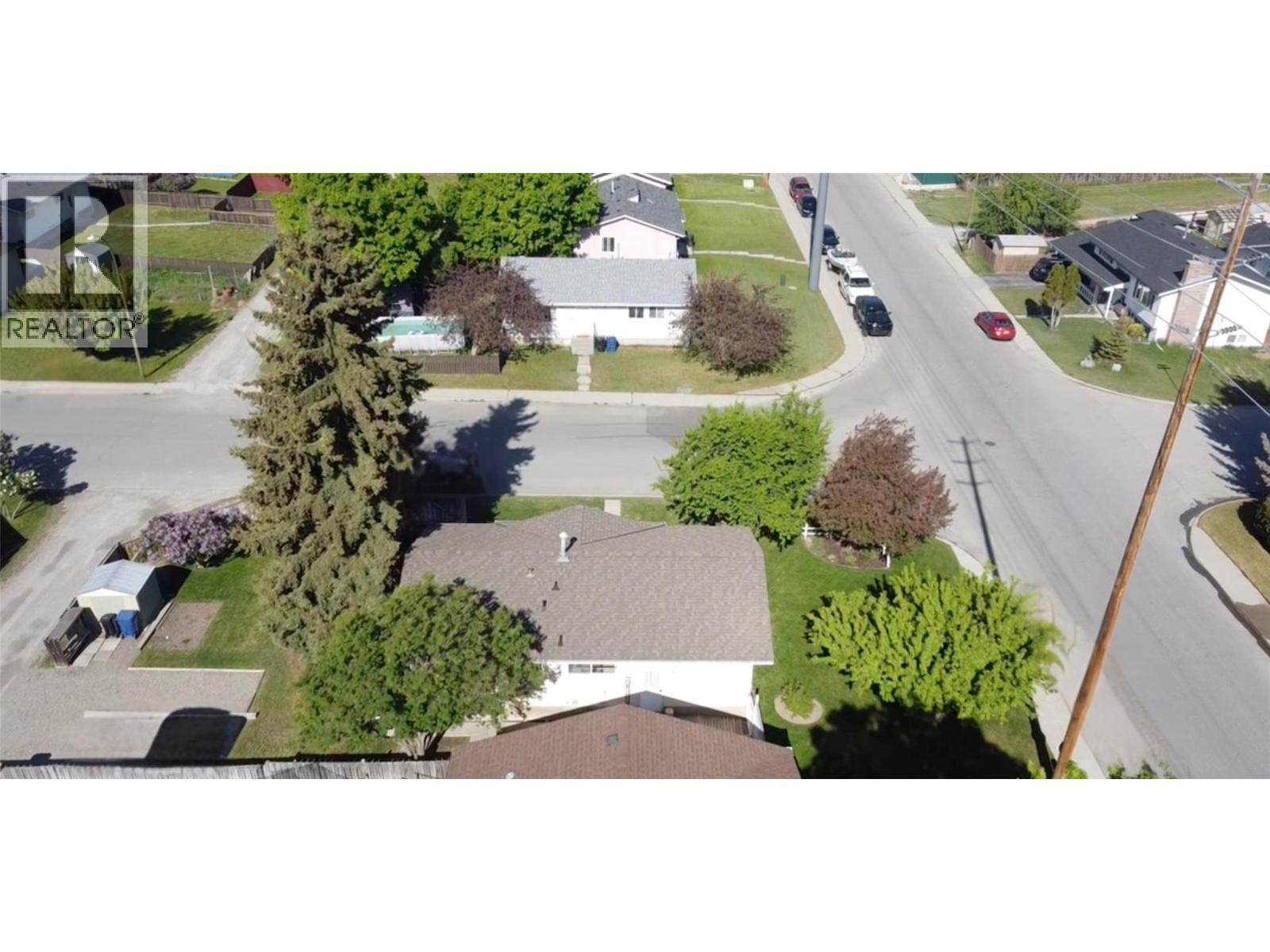 2501 3Rd Street S, Cranbrook, BC - Outdoor With View