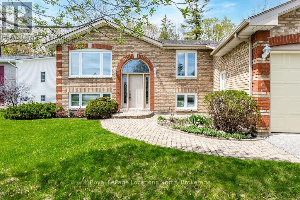 40 Fairway Crescent, Wasaga Beach, ON - Outdoor