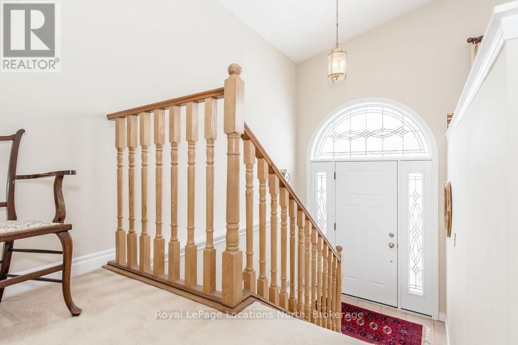40 Fairway Crescent, Wasaga Beach, ON - Indoor Photo Showing Other Room