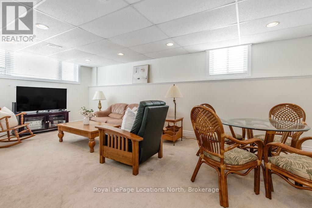 40 Fairway Crescent, Wasaga Beach, ON - Indoor