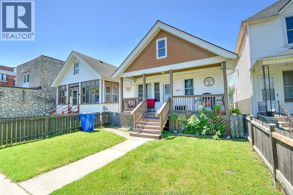 1187 Lincoln Road, Windsor, ON - Outdoor With Deck Patio Veranda