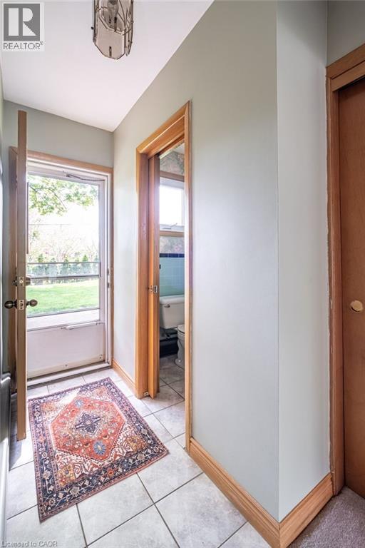 23 Keen Court, Hamilton, ON - Indoor Photo Showing Other Room