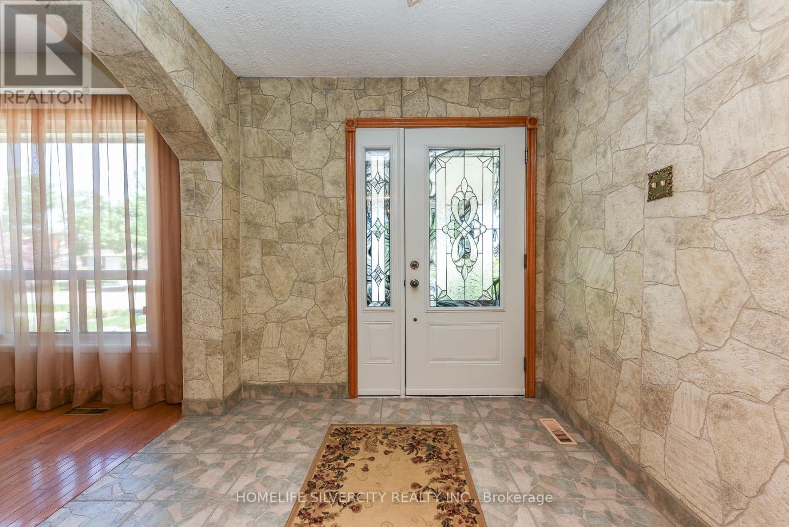 7378 Bybrook Drive, Mississauga, ON - Indoor Photo Showing Other Room