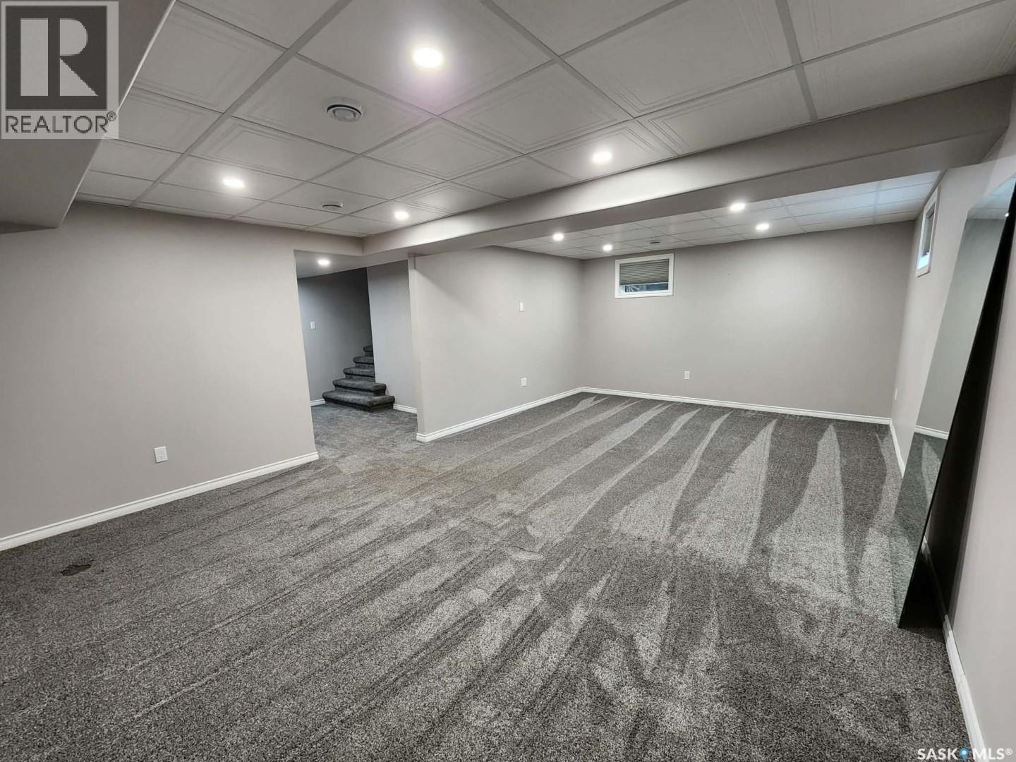 891 2Nd Street E, Shaunavon, SK - Indoor