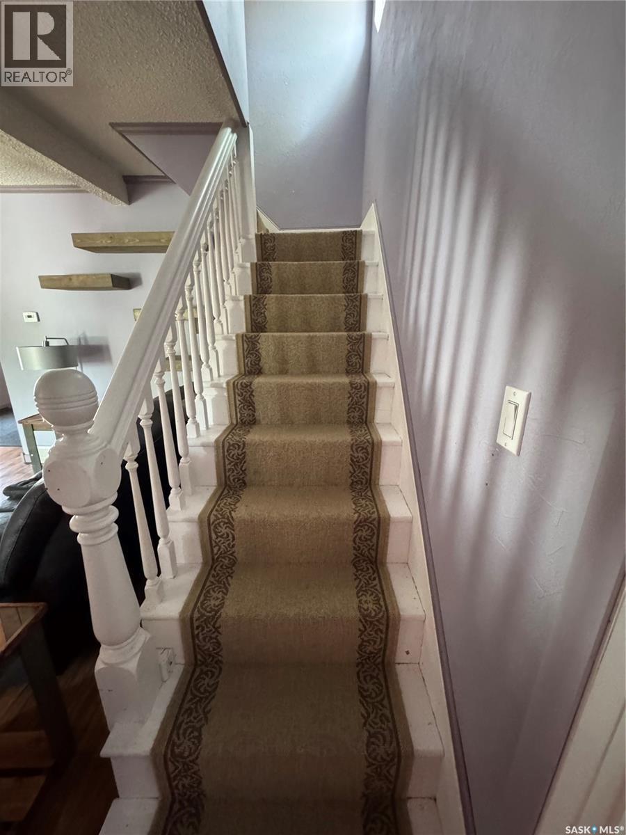 237 Perkins Street, Estevan, SK - Indoor Photo Showing Other Room