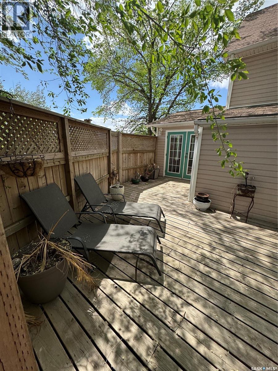 237 Perkins Street, Estevan, SK - Outdoor With Deck Patio Veranda