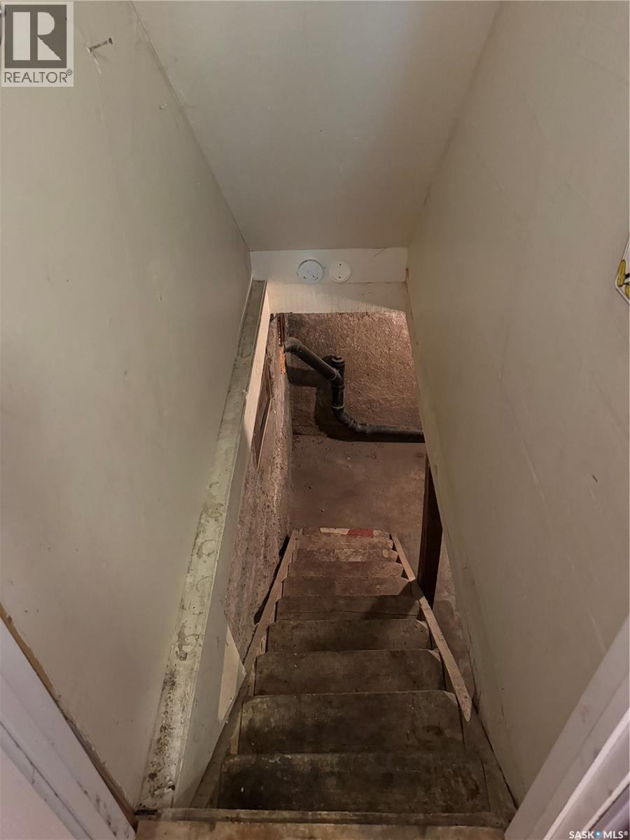 237 Perkins Street, Estevan, SK - Indoor Photo Showing Other Room