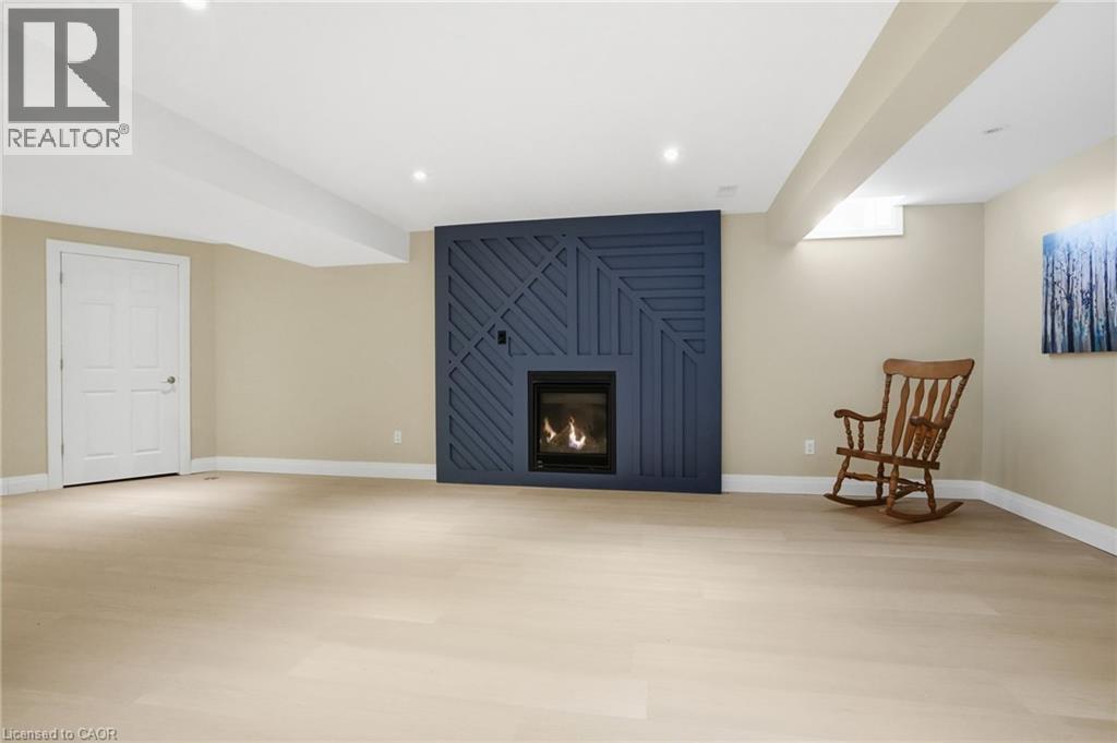 1300 Silvan Forest Drive, Burlington, ON - Indoor With Fireplace