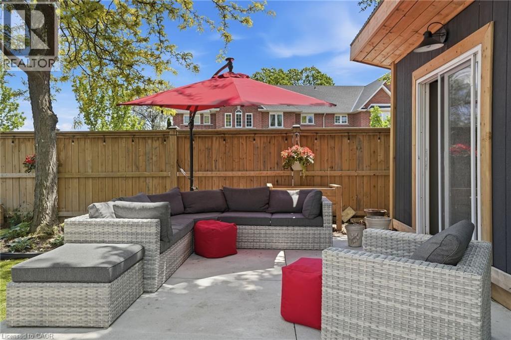 1300 Silvan Forest Drive, Burlington, ON - Outdoor With Deck Patio Veranda