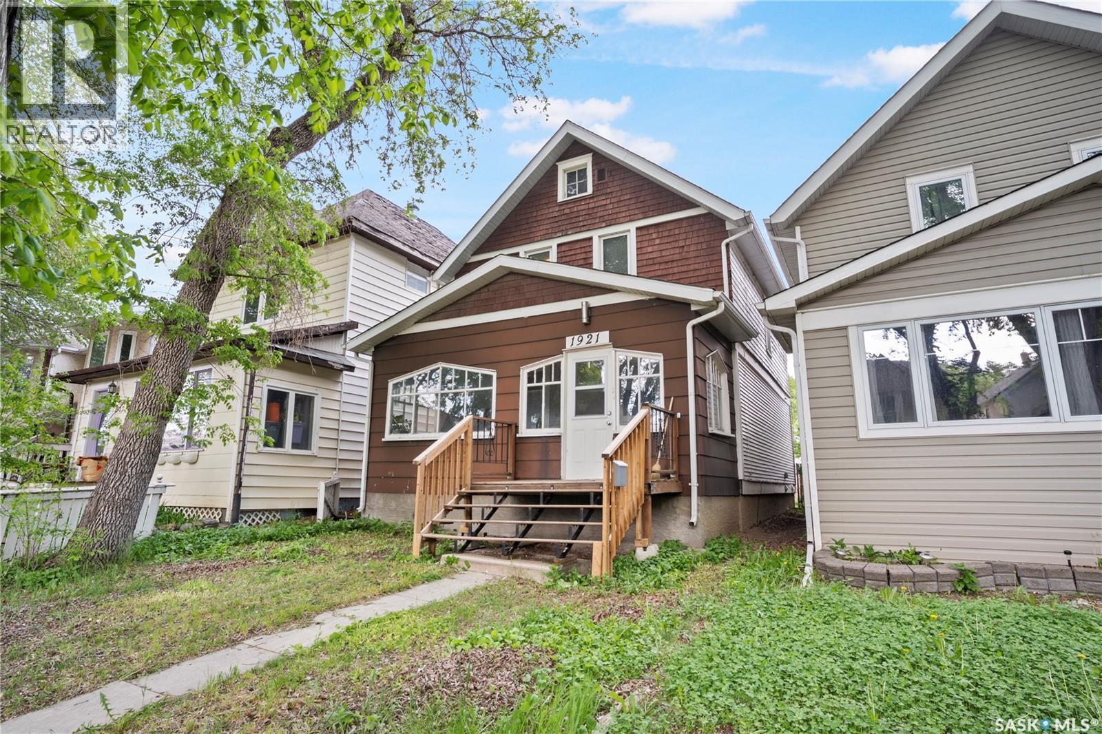 1921 Garnet Street, Regina, SK - Outdoor