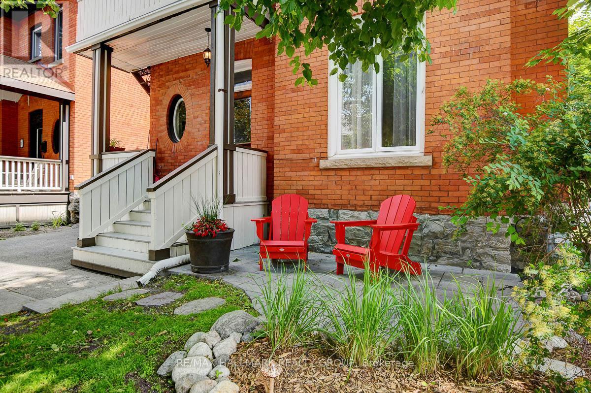 120 Strathcona Avenue, Ottawa, ON - Outdoor With Exterior