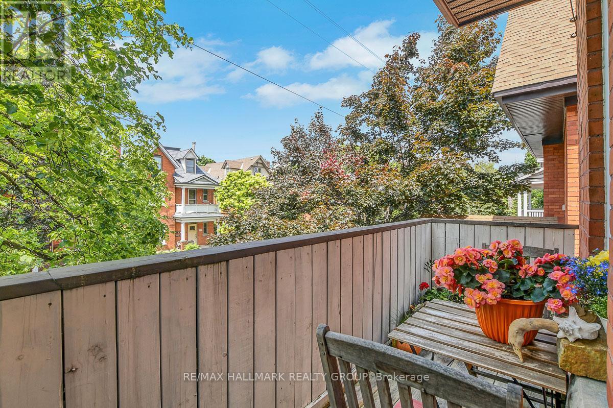120 Strathcona Avenue, Ottawa, ON - Outdoor