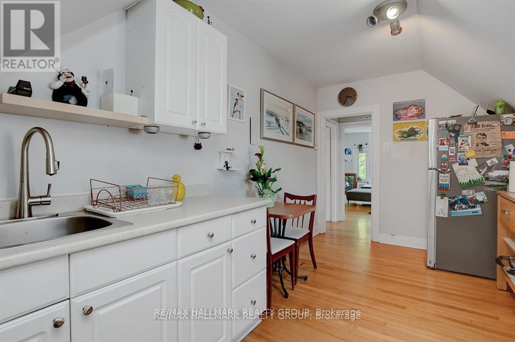 120 Strathcona Avenue, Ottawa, ON - Indoor Photo Showing Kitchen