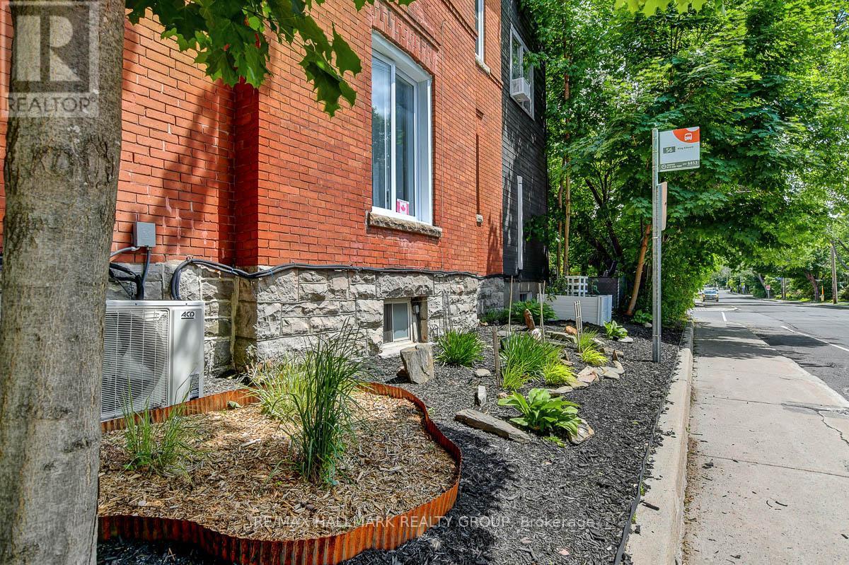 120 Strathcona Avenue, Ottawa, ON - Outdoor