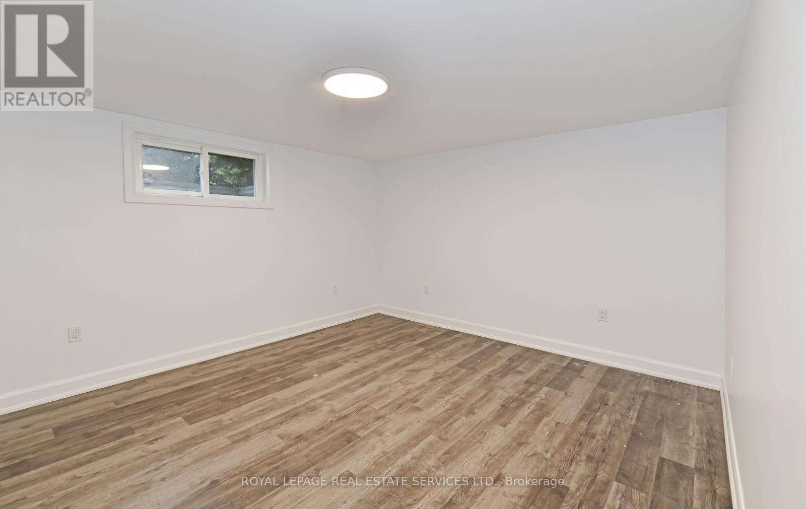 3 Kellogg Street, Toronto, ON - Indoor Photo Showing Other Room