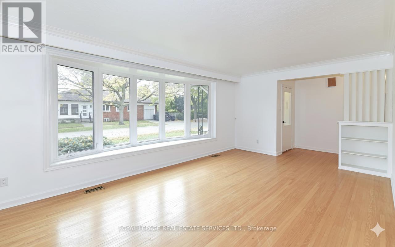 3 Kellogg Street, Toronto, ON - Indoor Photo Showing Other Room