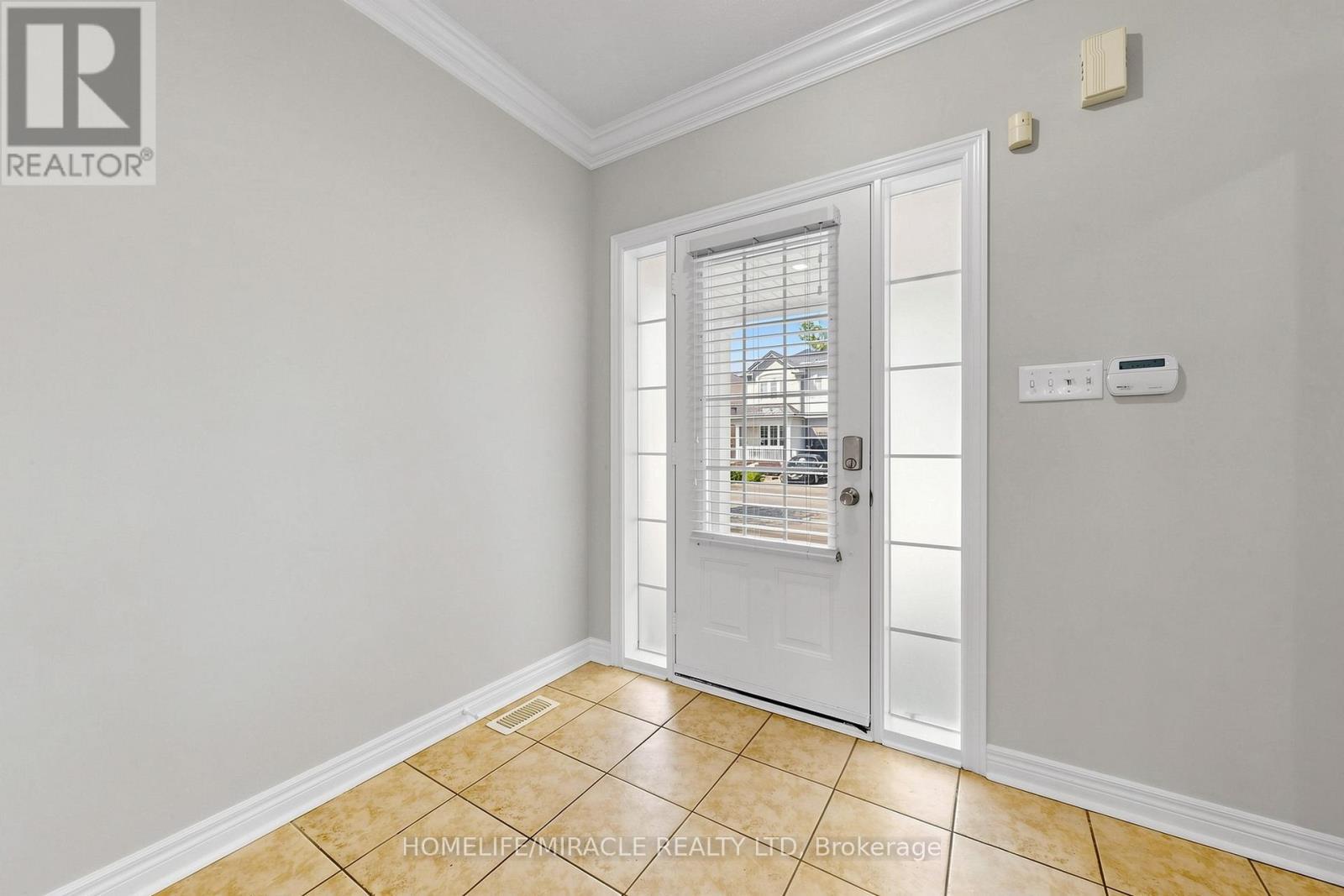1026 Holdsworth Crescent, Milton, ON - Indoor Photo Showing Other Room