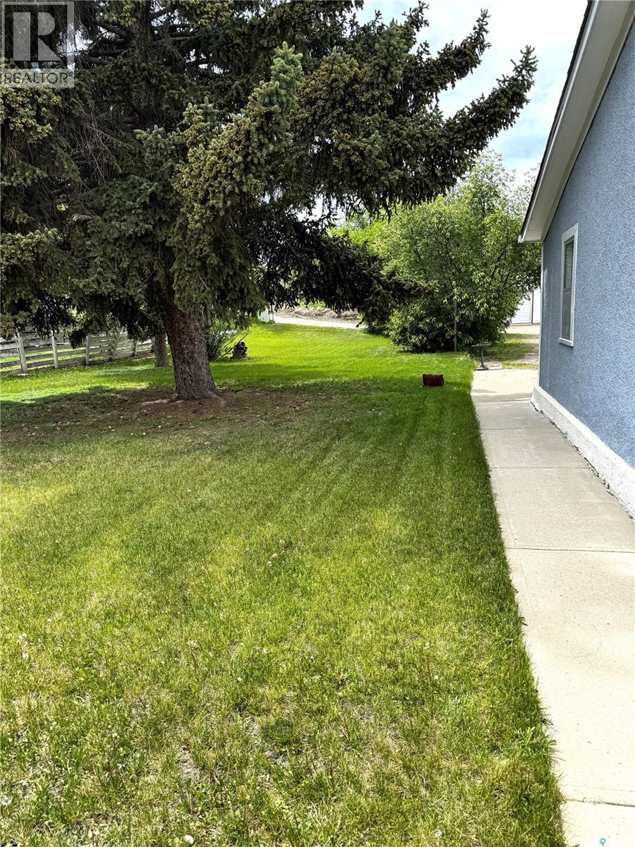 58 10Th Avenue Ne, Swift Current, SK - Outdoor