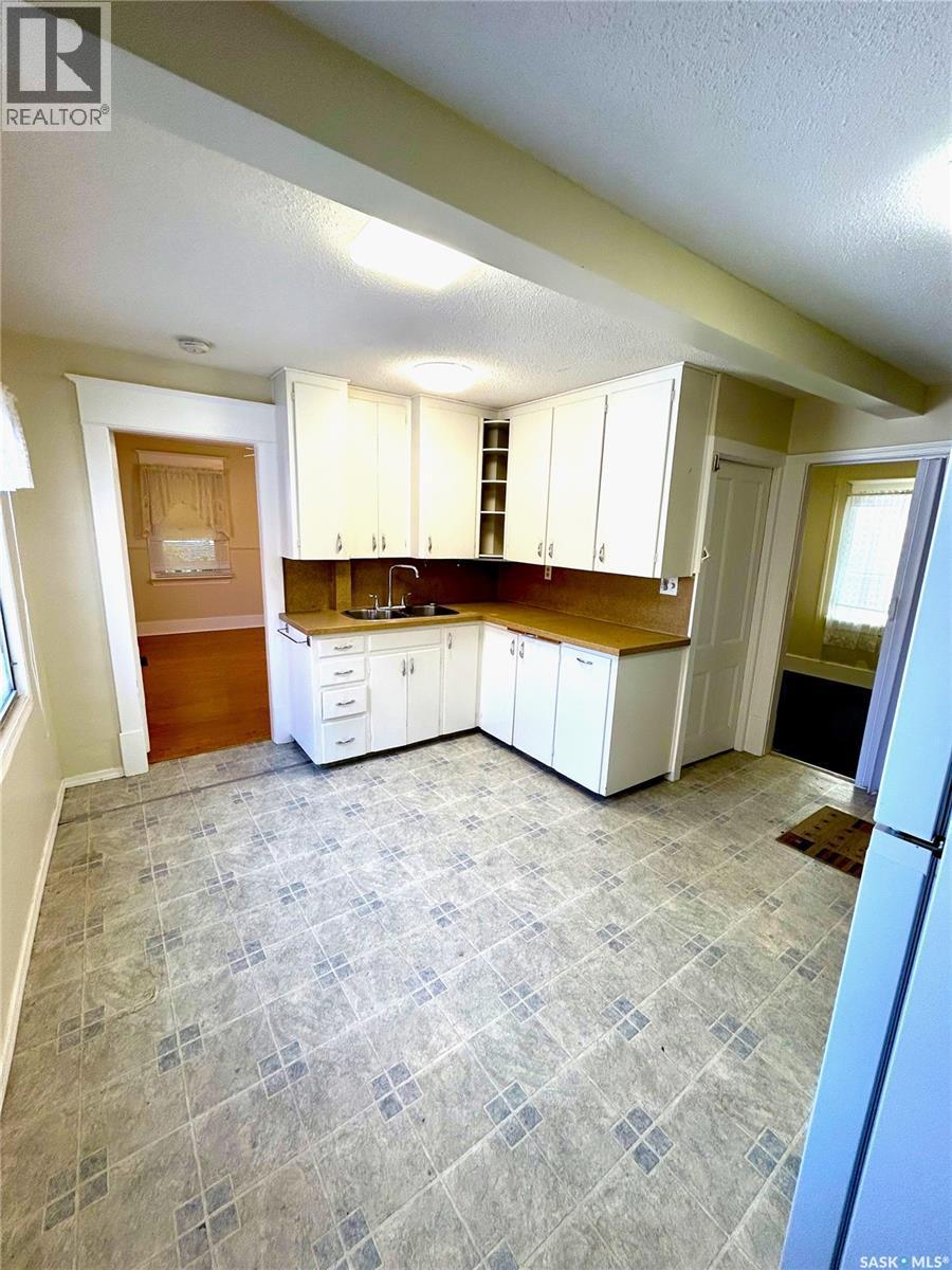 58 10Th Avenue Ne, Swift Current, SK