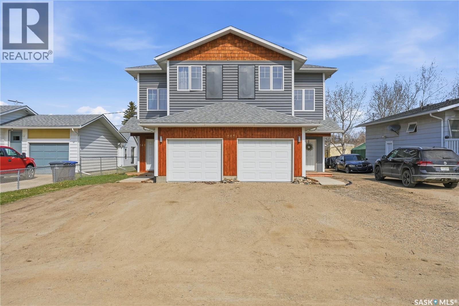A-B 141 Queen Street, Elbow, SK - Outdoor