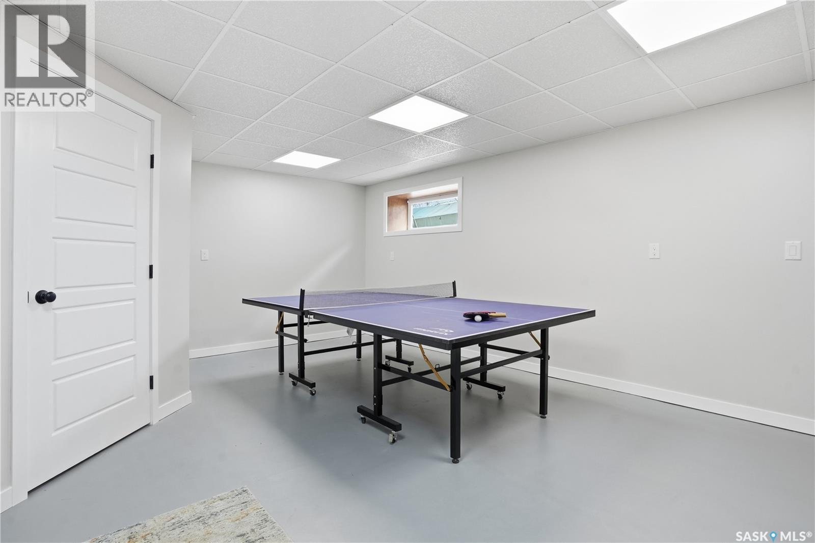 A-B 141 Queen Street, Elbow, SK - Indoor Photo Showing Other Room