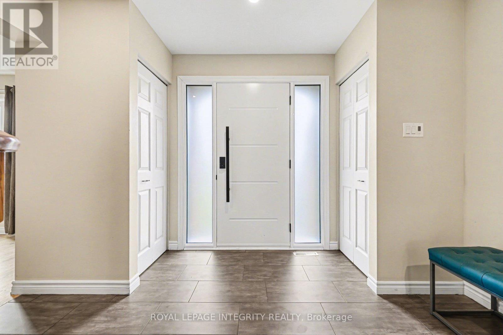 4 Pinecone Trail, Ottawa, ON - Indoor Photo Showing Other Room