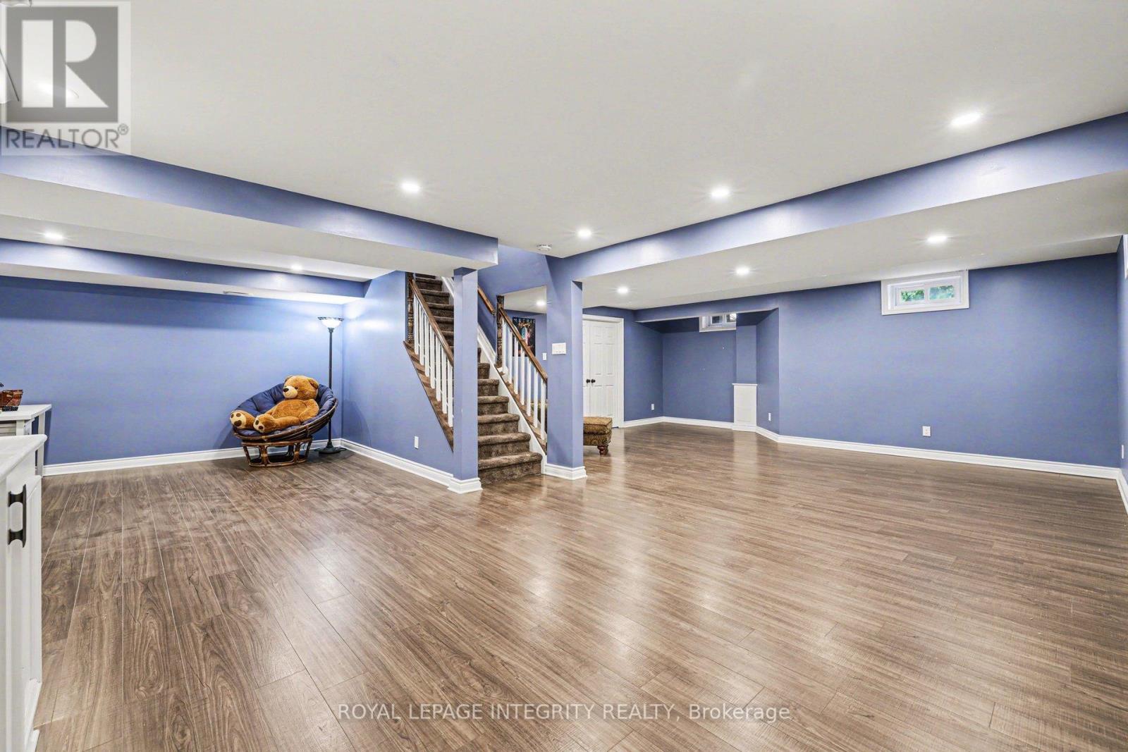 4 Pinecone Trail, Ottawa, ON - Indoor